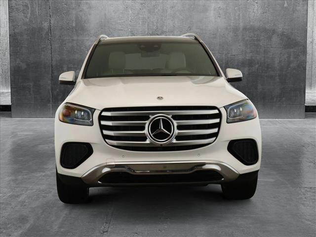 new 2025 Mercedes-Benz GLS 450 car, priced at $91,775