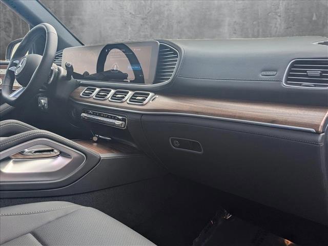 new 2025 Mercedes-Benz GLS 450 car, priced at $96,075