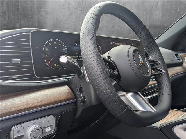 new 2025 Mercedes-Benz GLS 450 car, priced at $96,075