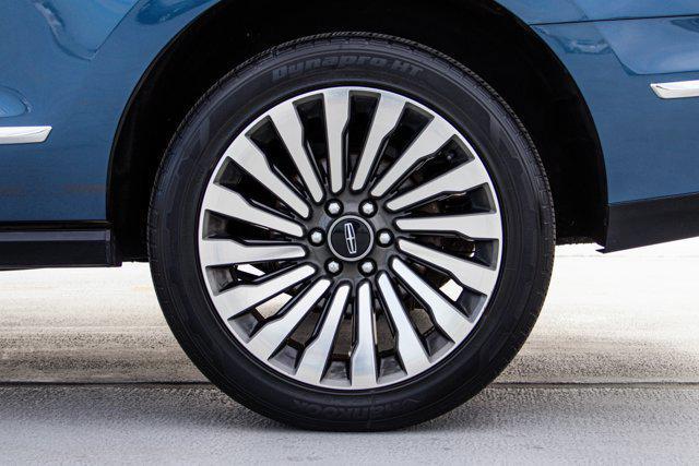 used 2020 Lincoln Navigator car, priced at $41,495