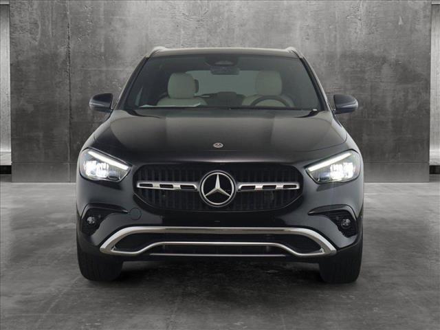 new 2025 Mercedes-Benz GLA 250 car, priced at $51,345