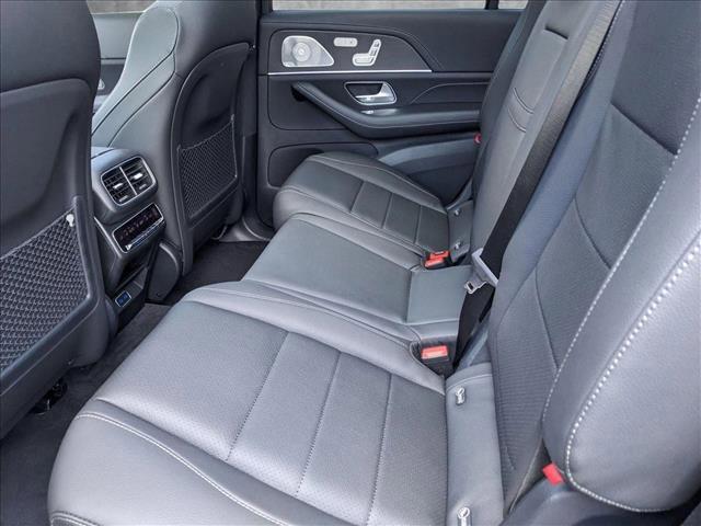 new 2025 Mercedes-Benz GLS 450 car, priced at $101,425