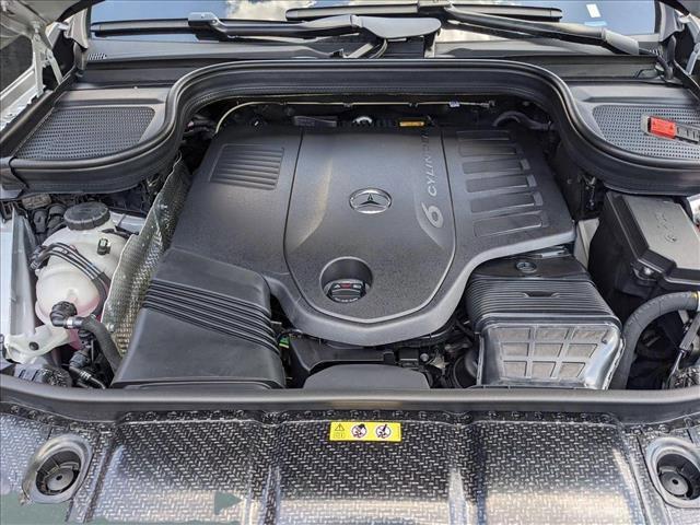 new 2025 Mercedes-Benz GLS 450 car, priced at $101,425