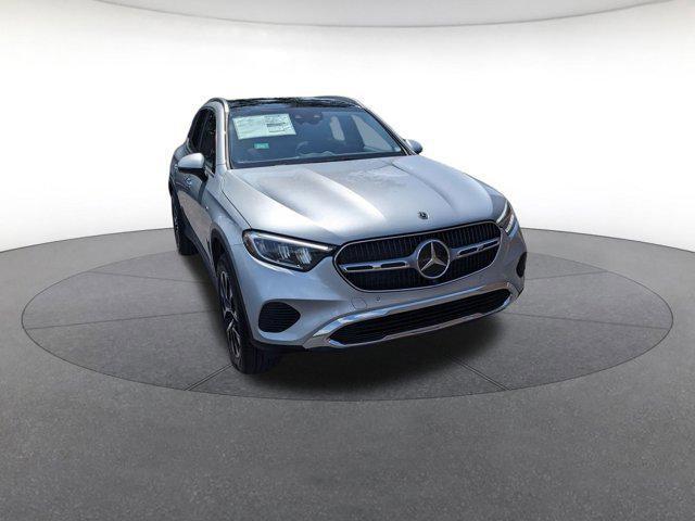 new 2025 Mercedes-Benz GLC 350e car, priced at $68,165