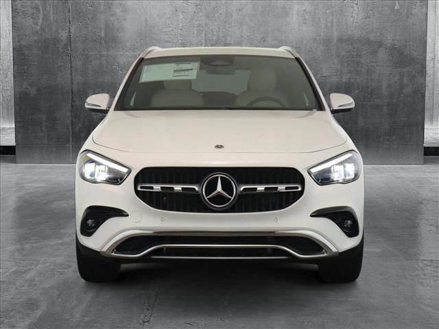 new 2025 Mercedes-Benz GLA 250 car, priced at $47,295