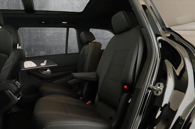 new 2025 Mercedes-Benz GLS 450 car, priced at $98,910