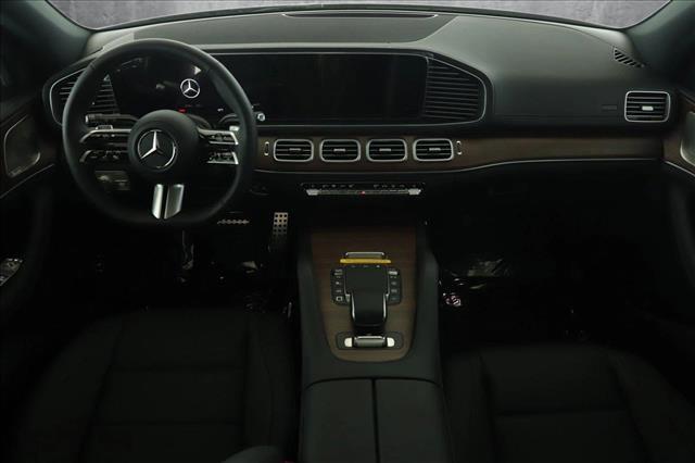 new 2025 Mercedes-Benz GLS 450 car, priced at $96,695