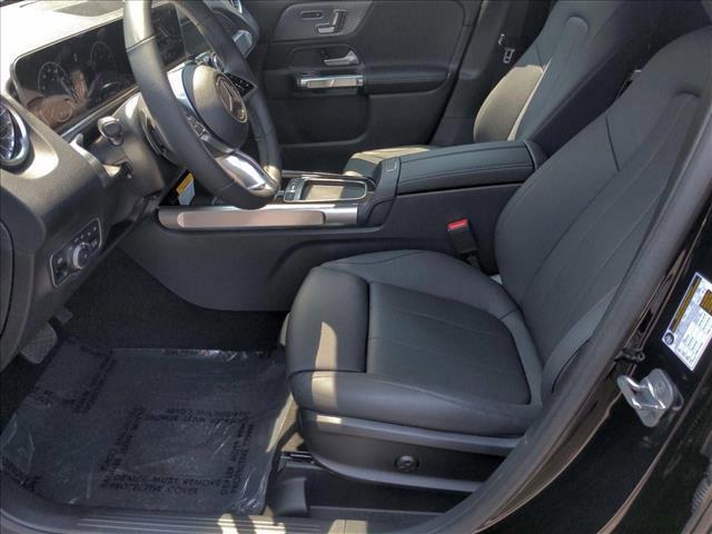 new 2025 Mercedes-Benz GLB 250 car, priced at $49,595