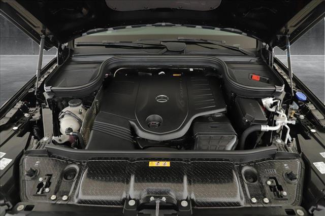 new 2025 Mercedes-Benz GLS 450 car, priced at $97,415