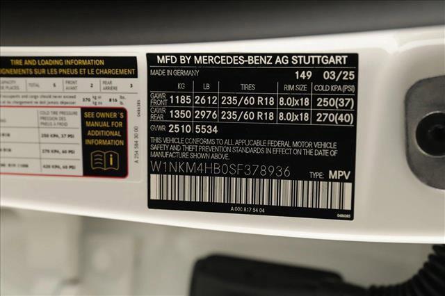 new 2025 Mercedes-Benz GLC 300 car, priced at $54,310