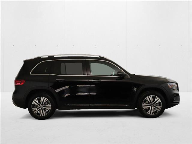 used 2025 Mercedes-Benz GLB 250 car, priced at $42,977