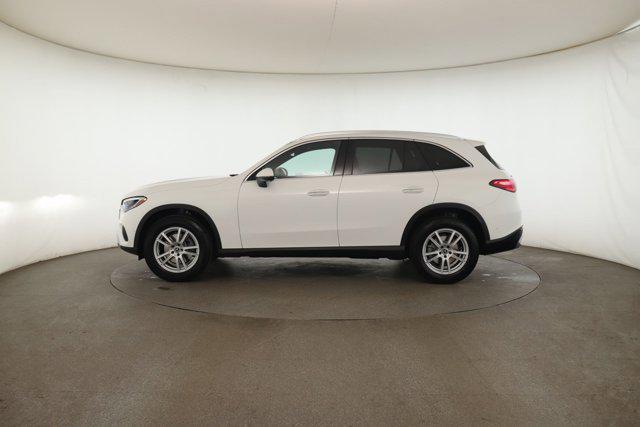 new 2025 Mercedes-Benz GLC 300 car, priced at $54,250