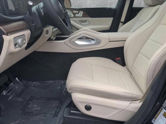 new 2025 Mercedes-Benz GLE 450 car, priced at $82,345
