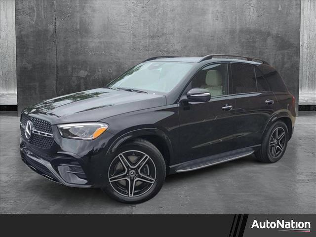 new 2025 Mercedes-Benz GLE 450 car, priced at $82,345