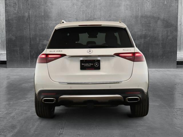 new 2025 Mercedes-Benz GLE 450 car, priced at $78,335
