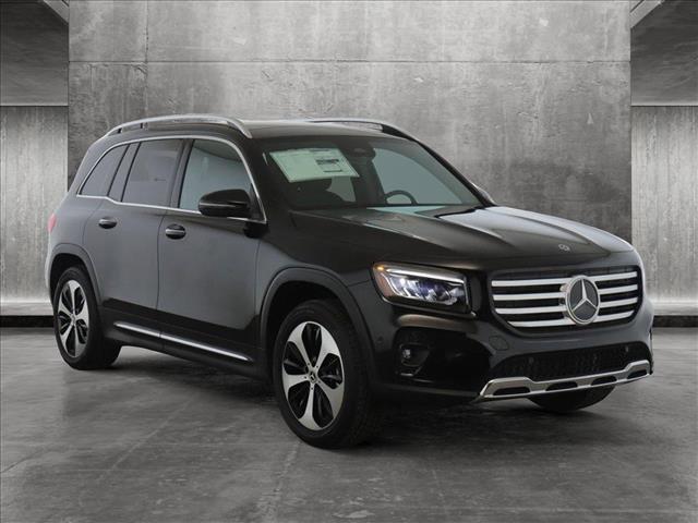 new 2024 Mercedes-Benz GLB 250 car, priced at $51,925