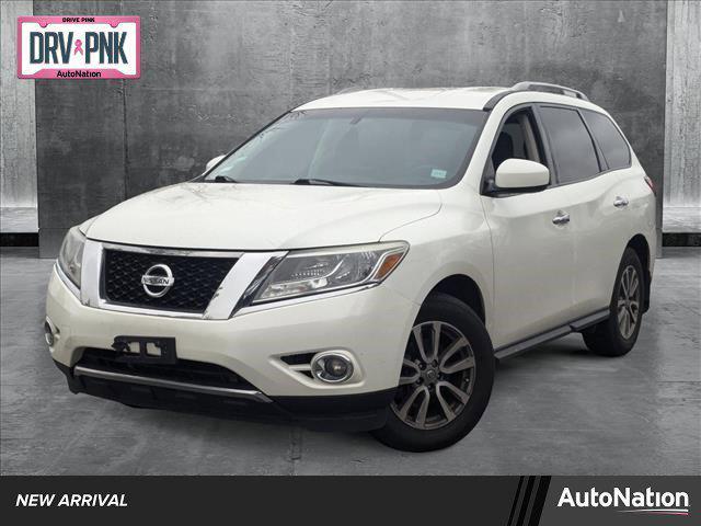 used 2015 Nissan Pathfinder car, priced at $11,995