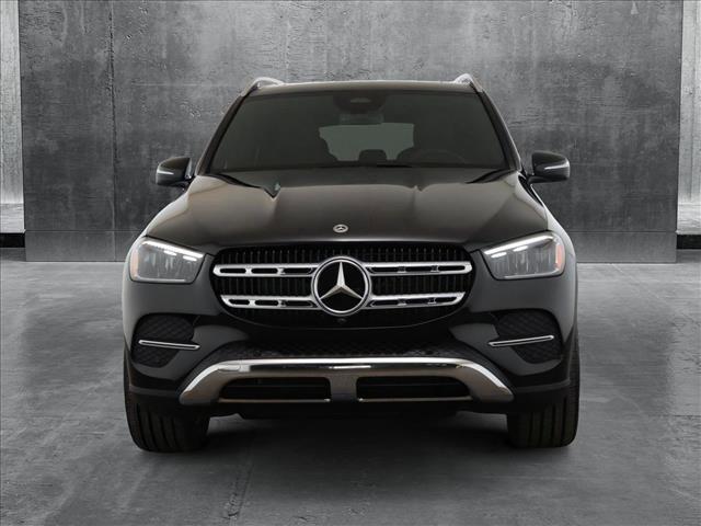 new 2025 Mercedes-Benz GLE 450 car, priced at $73,965