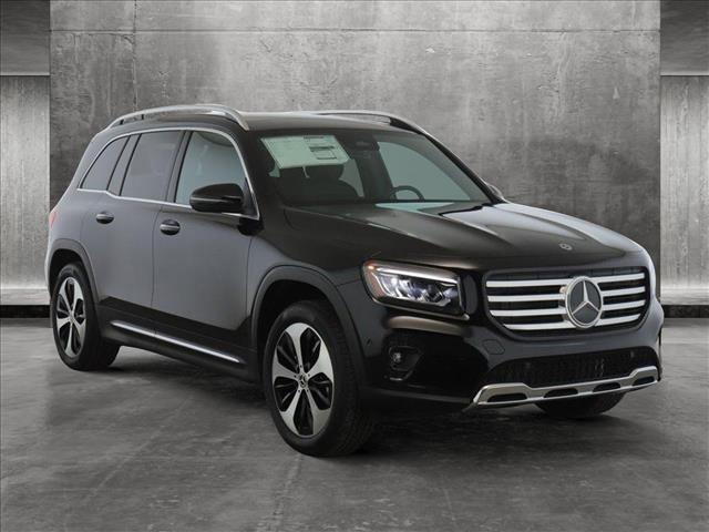 new 2024 Mercedes-Benz GLB 250 car, priced at $51,925