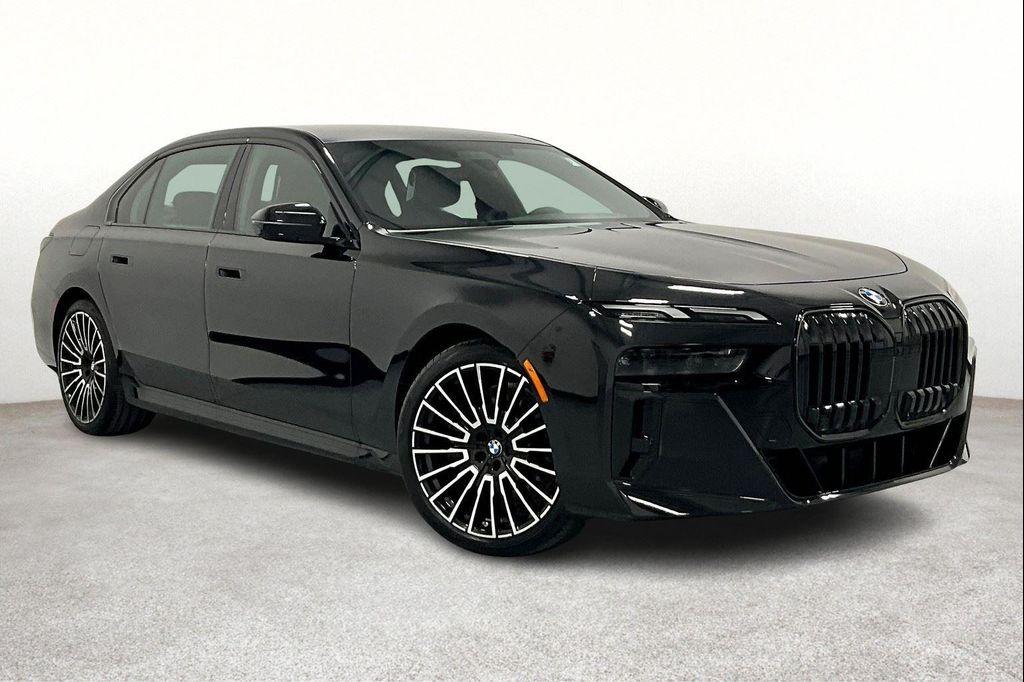 new 2025 BMW 760 car, priced at $129,400