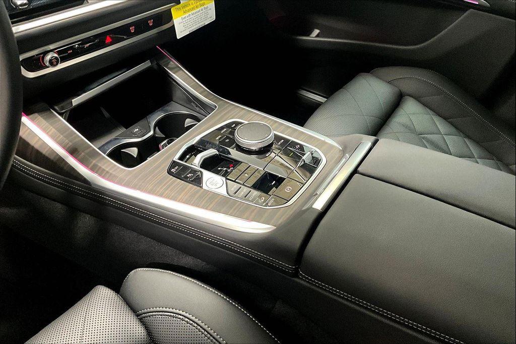new 2025 BMW X7 car, priced at $90,450