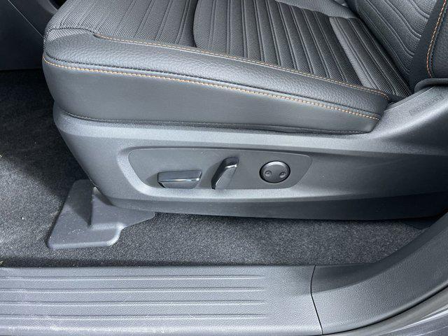 new 2025 Nissan Pathfinder car, priced at $43,389