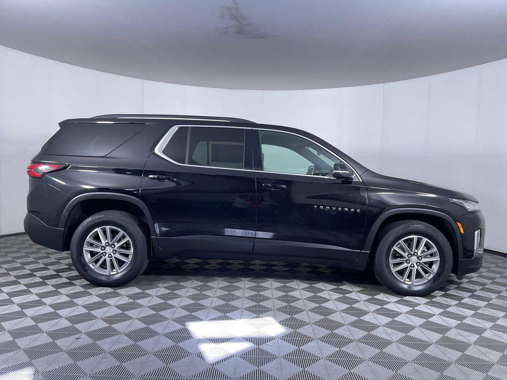 used 2023 Chevrolet Traverse car, priced at $29,381
