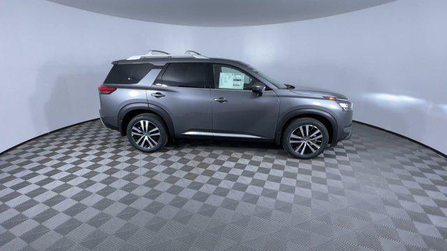 new 2025 Nissan Pathfinder car, priced at $53,065