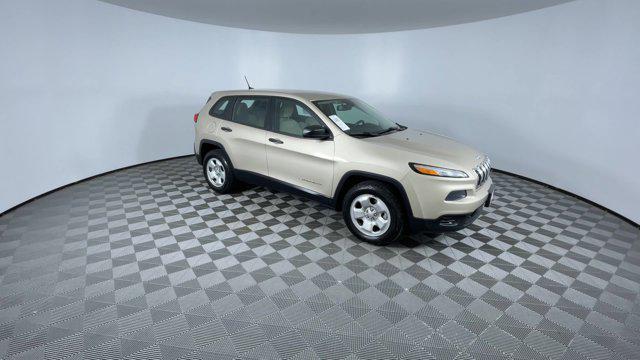 used 2015 Jeep Cherokee car, priced at $9,900