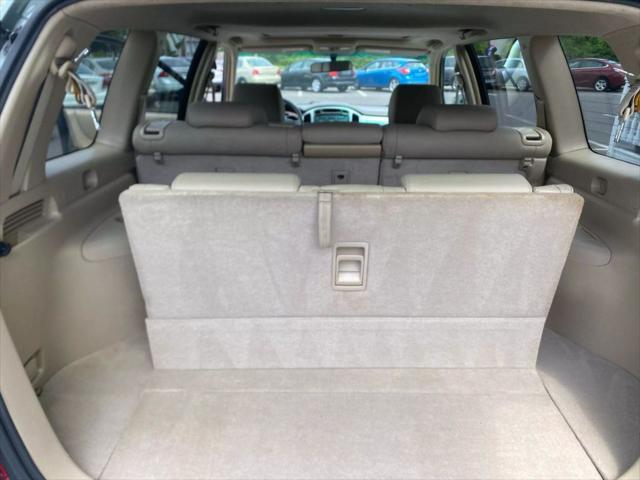 used 2004 Toyota Highlander car, priced at $8,990