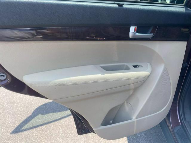 used 2015 Kia Sorento car, priced at $7,990