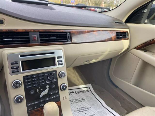 used 2009 Volvo XC70 car, priced at $8,995
