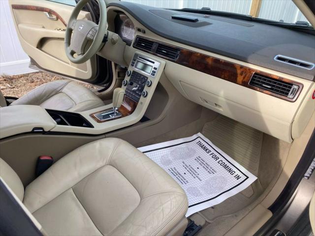 used 2009 Volvo XC70 car, priced at $8,995