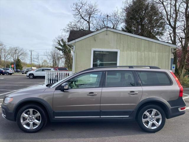 used 2009 Volvo XC70 car, priced at $8,995