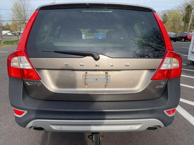 used 2009 Volvo XC70 car, priced at $8,995