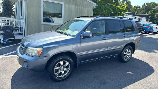 used 2005 Toyota Highlander car, priced at $6,495