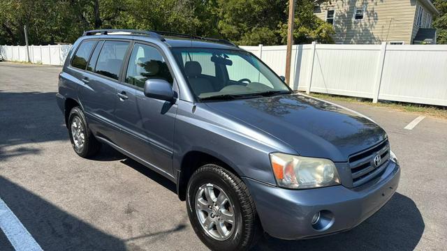 used 2005 Toyota Highlander car, priced at $6,495