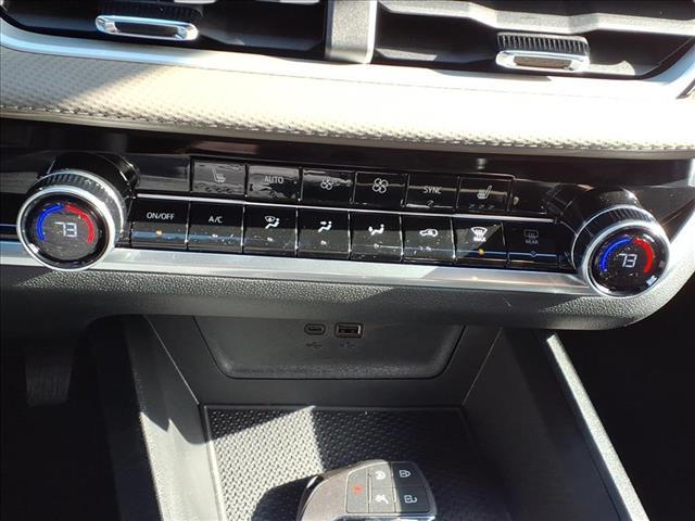 new 2026 Chevrolet Equinox car, priced at $33,439