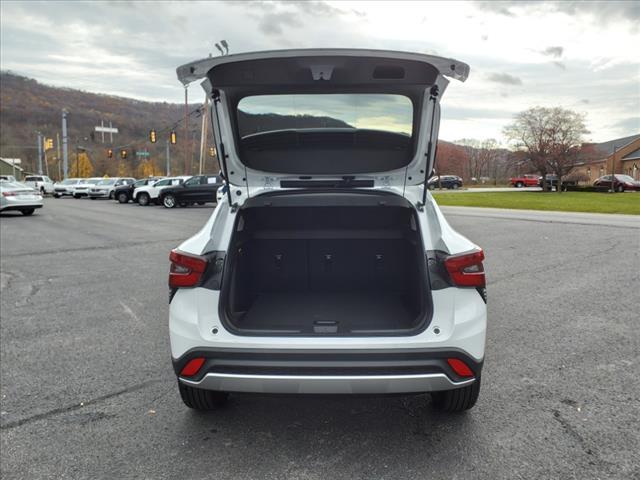 new 2025 Chevrolet Trax car, priced at $25,725