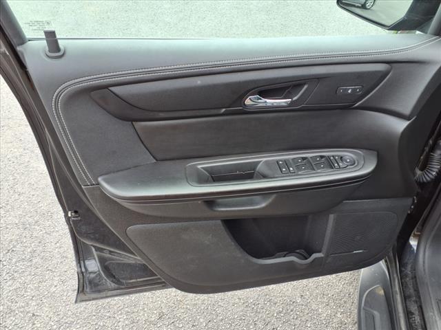 used 2023 Chevrolet Traverse car, priced at $32,995
