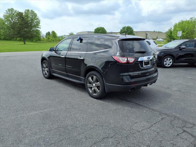 used 2023 Chevrolet Traverse car, priced at $32,995