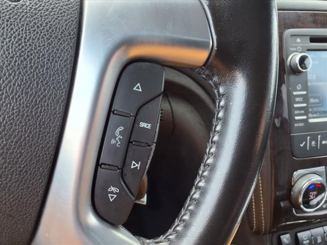 used 2023 Chevrolet Traverse car, priced at $32,995