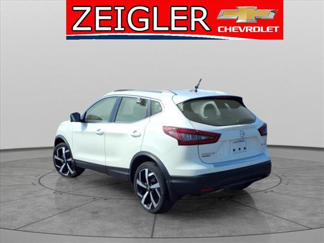 used 2022 Nissan Rogue Sport car, priced at $21,995