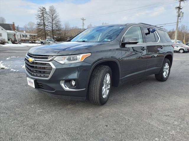 used 2021 Chevrolet Traverse car, priced at $32,995