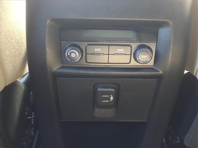 used 2024 Chevrolet Traverse Limited car, priced at $32,995