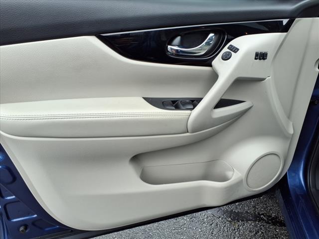 used 2021 Nissan Rogue Sport car, priced at $23,995