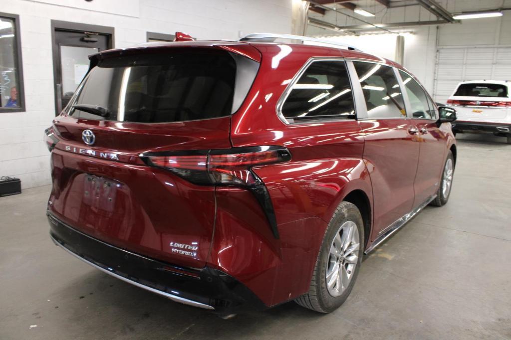 used 2021 Toyota Sienna car, priced at $40,411