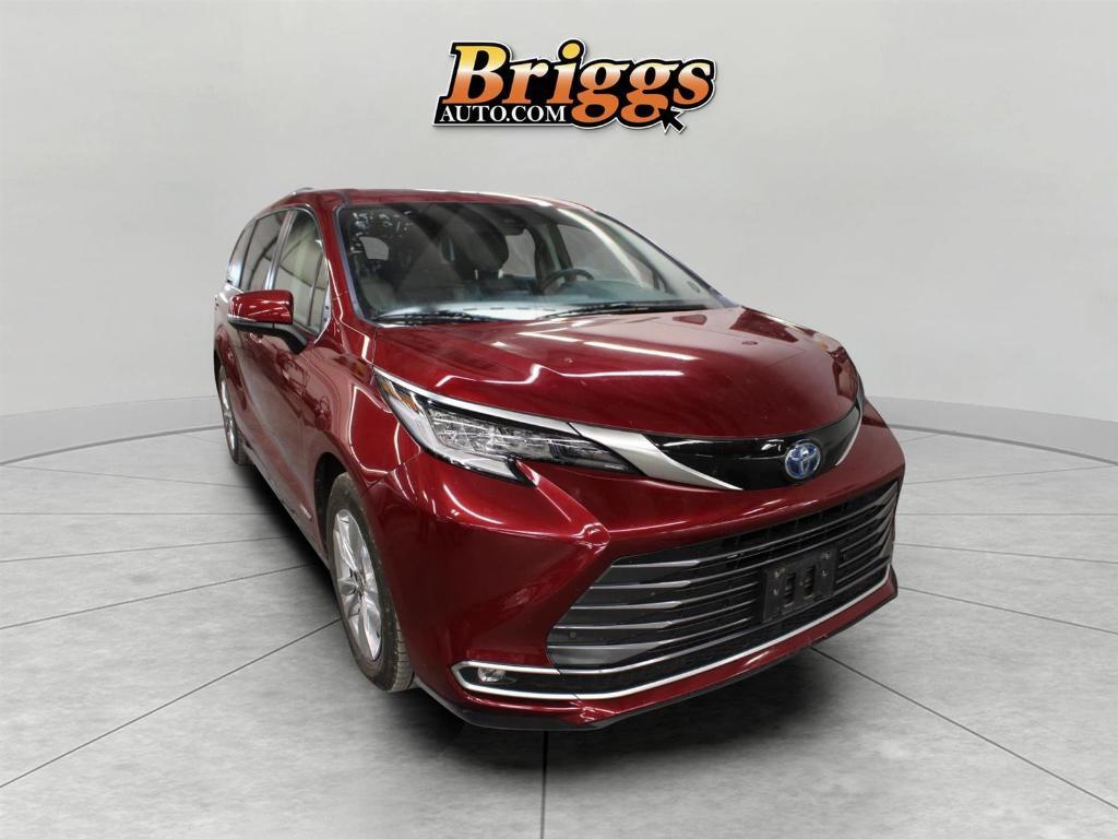 used 2021 Toyota Sienna car, priced at $40,982