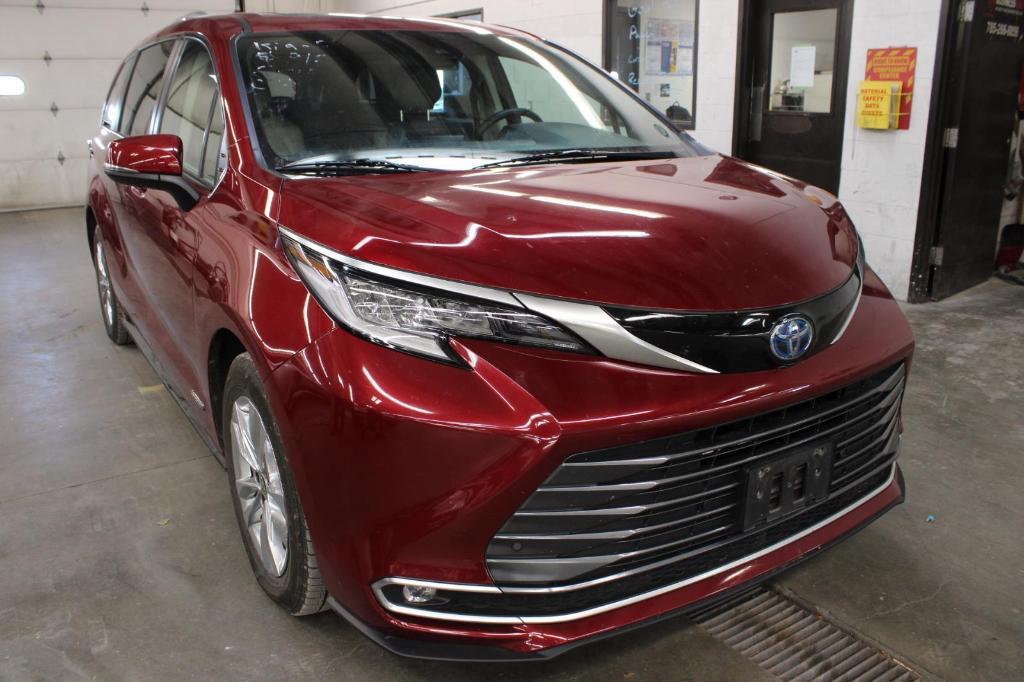 used 2021 Toyota Sienna car, priced at $40,411