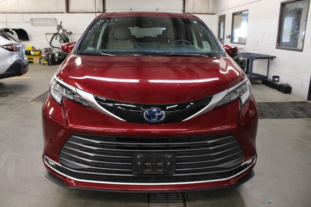 used 2021 Toyota Sienna car, priced at $40,411